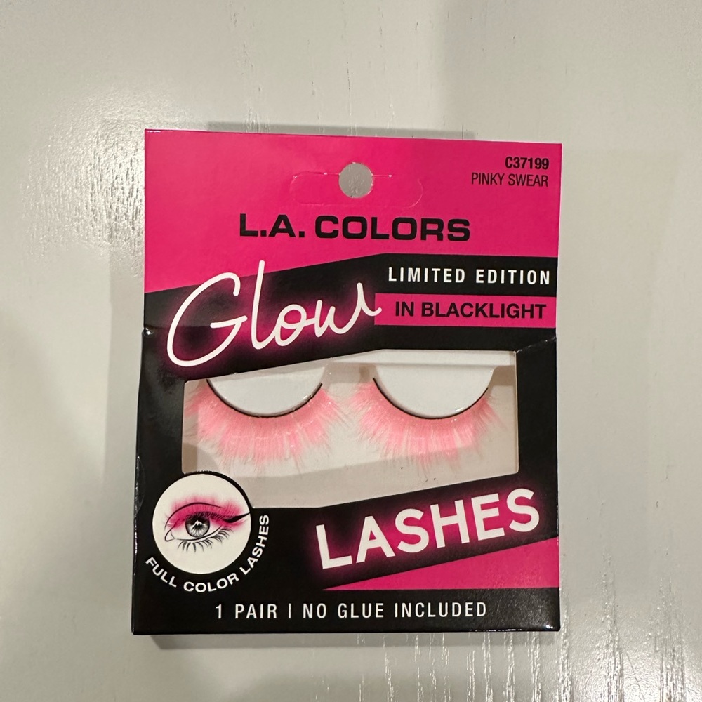 L.A. Colors Glow Lashes ( Limited Edition )